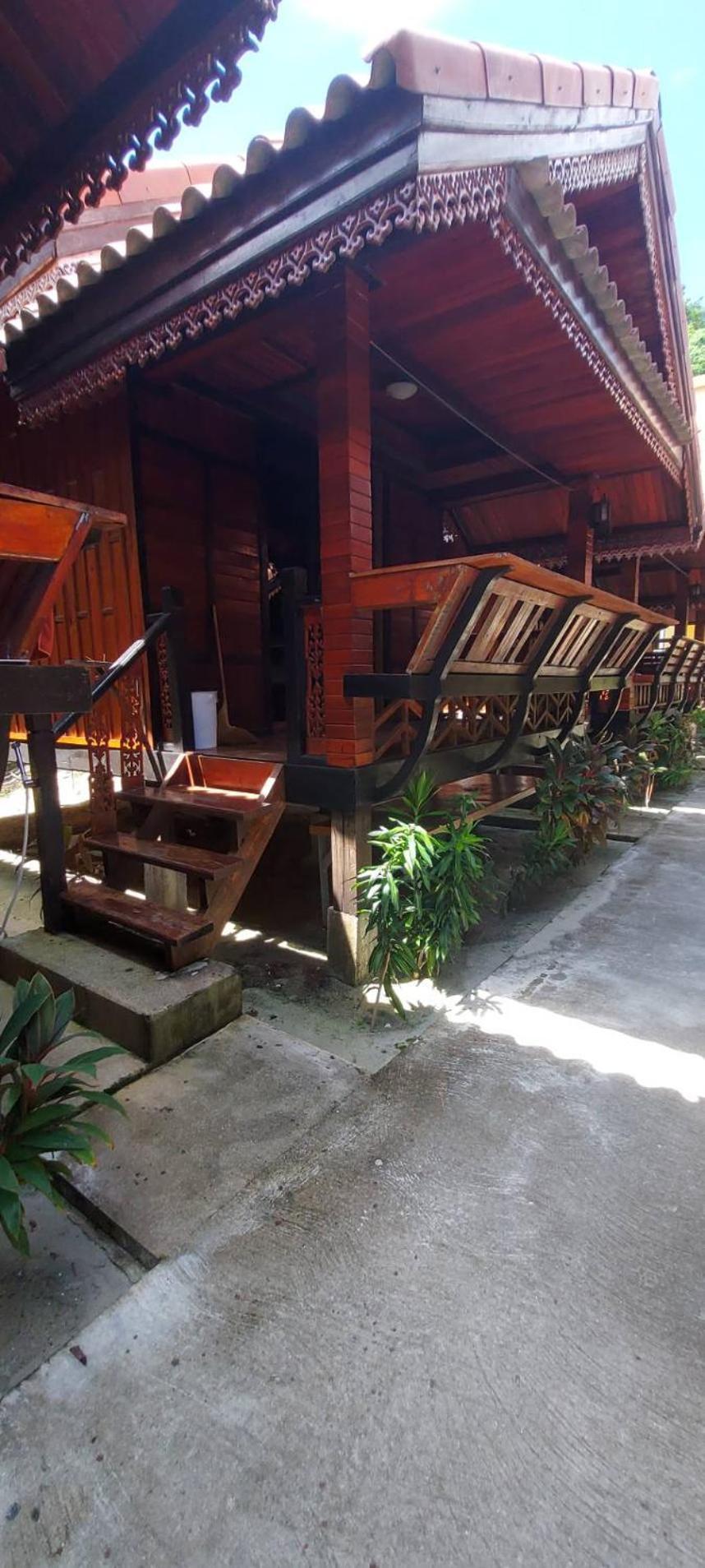 Phi Phi Sand Sea View Resort Экстерьер фото