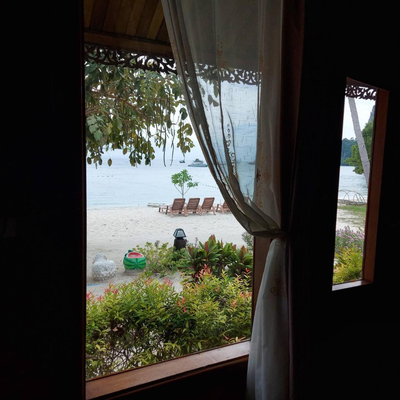 Phi Phi Sand Sea View Resort Экстерьер фото