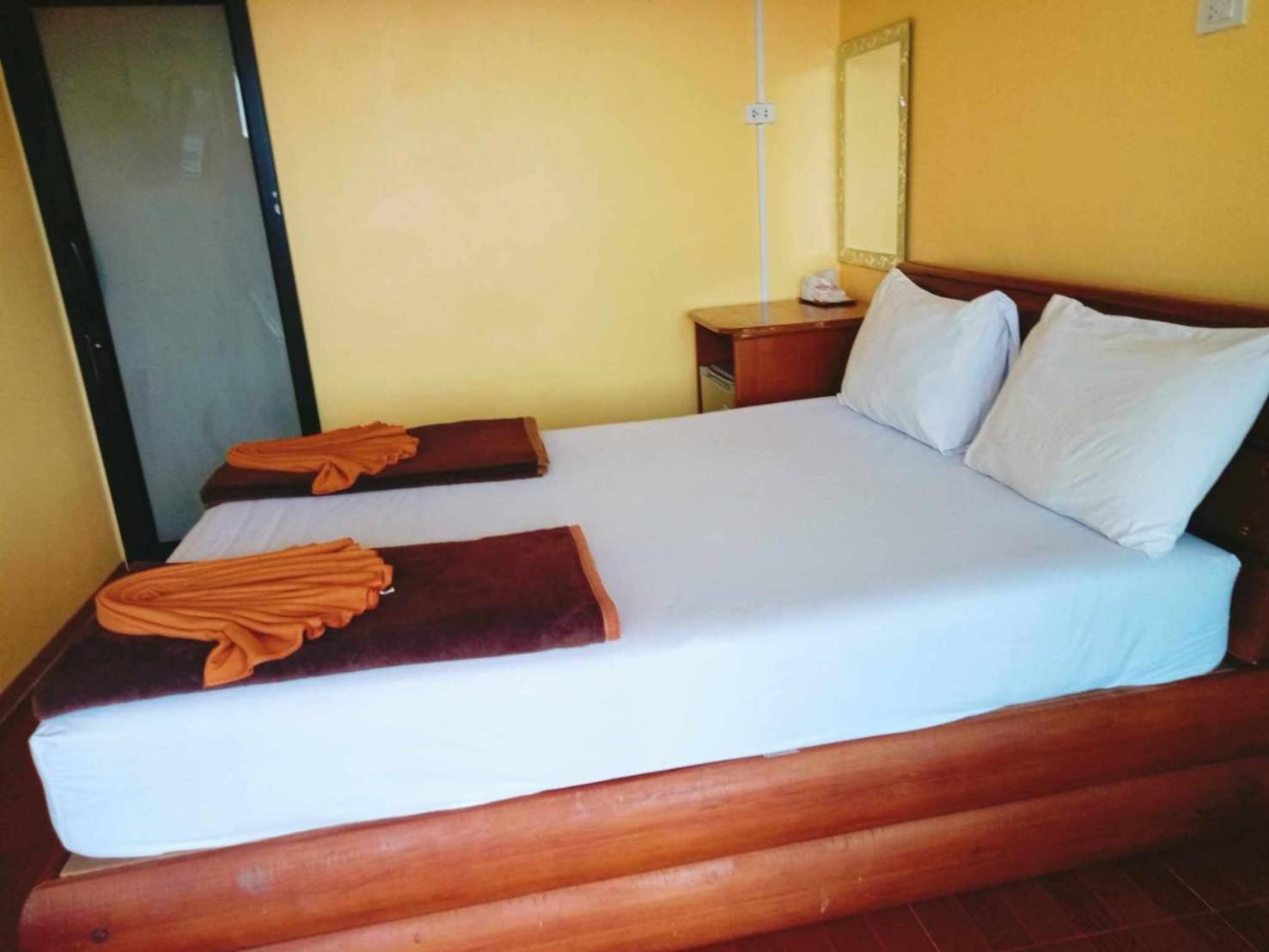 Phi Phi Sand Sea View Resort Экстерьер фото