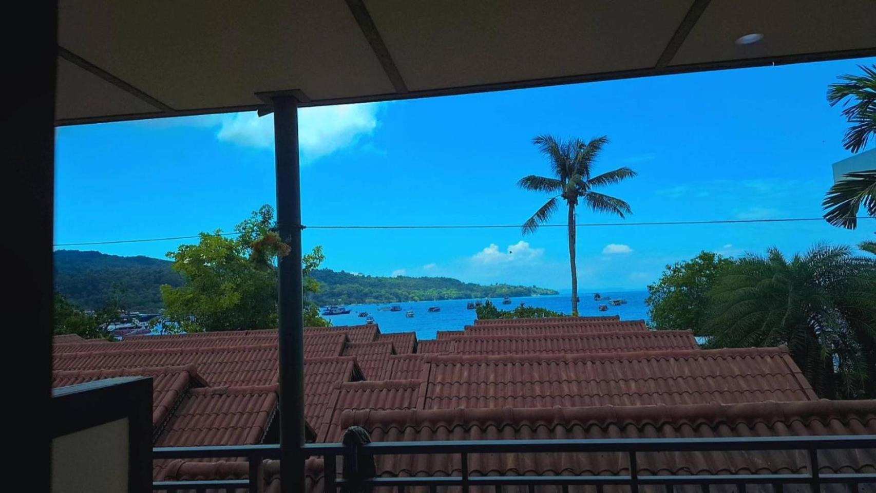 Phi Phi Sand Sea View Resort Экстерьер фото